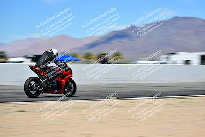 media/Mar-25-2024-Moto Forza (Mon) [[8d4319bd68]]/3-Intermediate Group/Session 4 (Front Straight Speed Pans)/